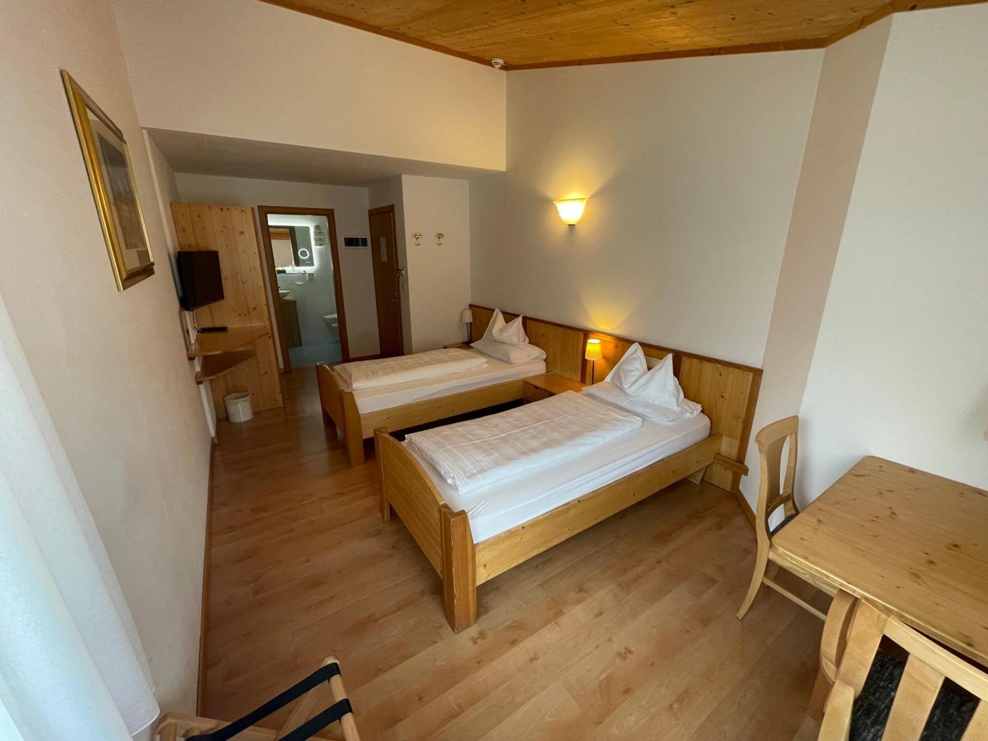 סלבה די ואל גרדנה Hotel Meisules מראה חיצוני תמונה